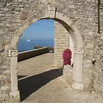 Elena, 100 M From The